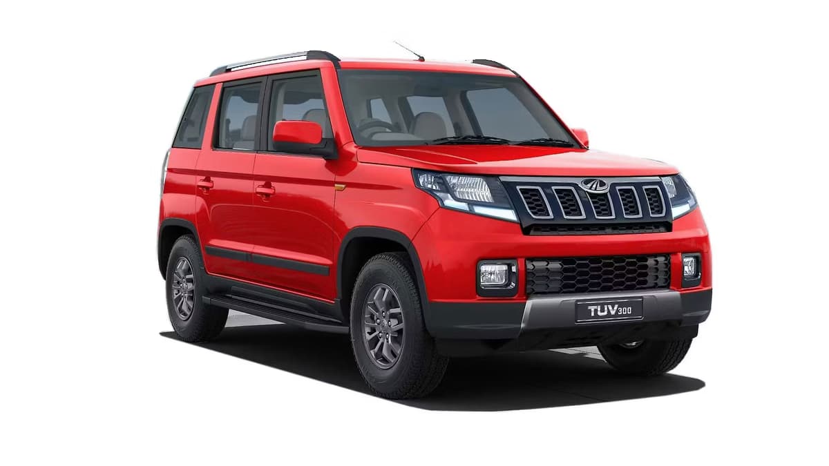 Mahindra self-drive car on rent