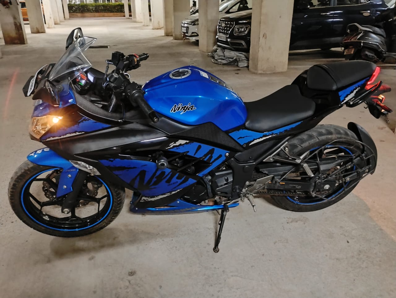Kawasaki kawasaki ninja 300 bike available on rent in bhubaneswar